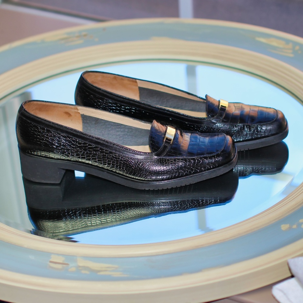 Salvatore Ferragamo Croc Patterned Loafer in 7.5C